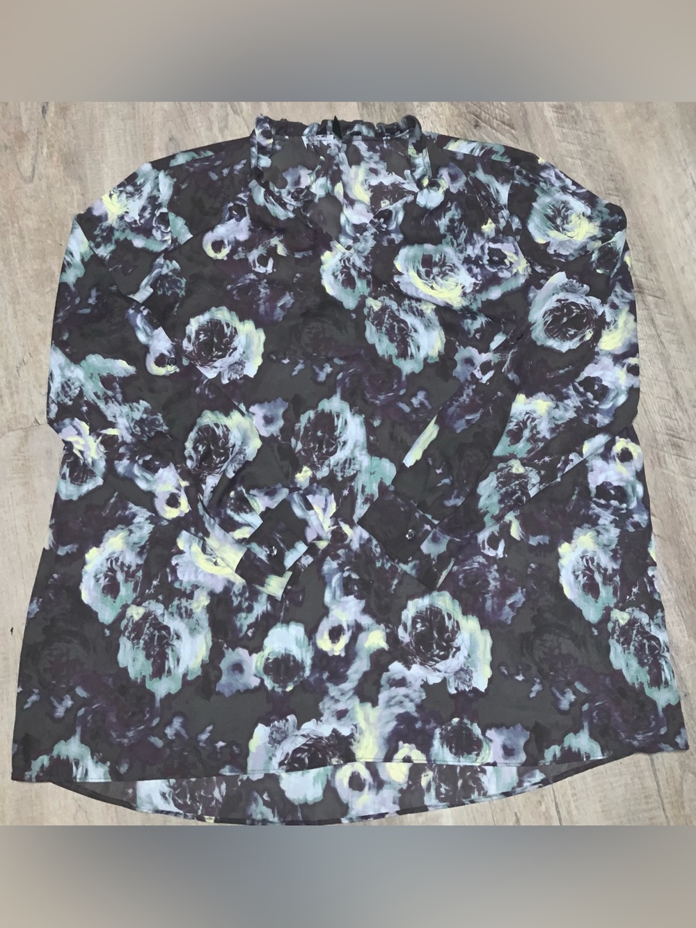 (Bin 27) Simply Vera Vera Wang Floral Blouse in Black with Teal & Purple, Size L